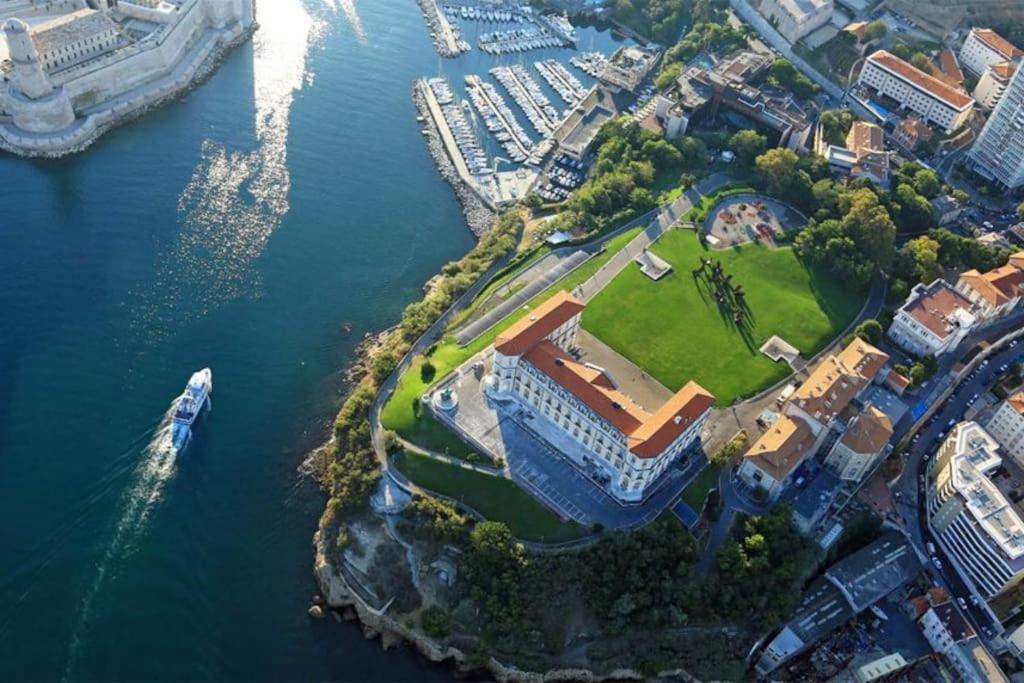 T2 47M2 Avec Terrasse - Proche Gare Marseille Appartement Buitenkant foto