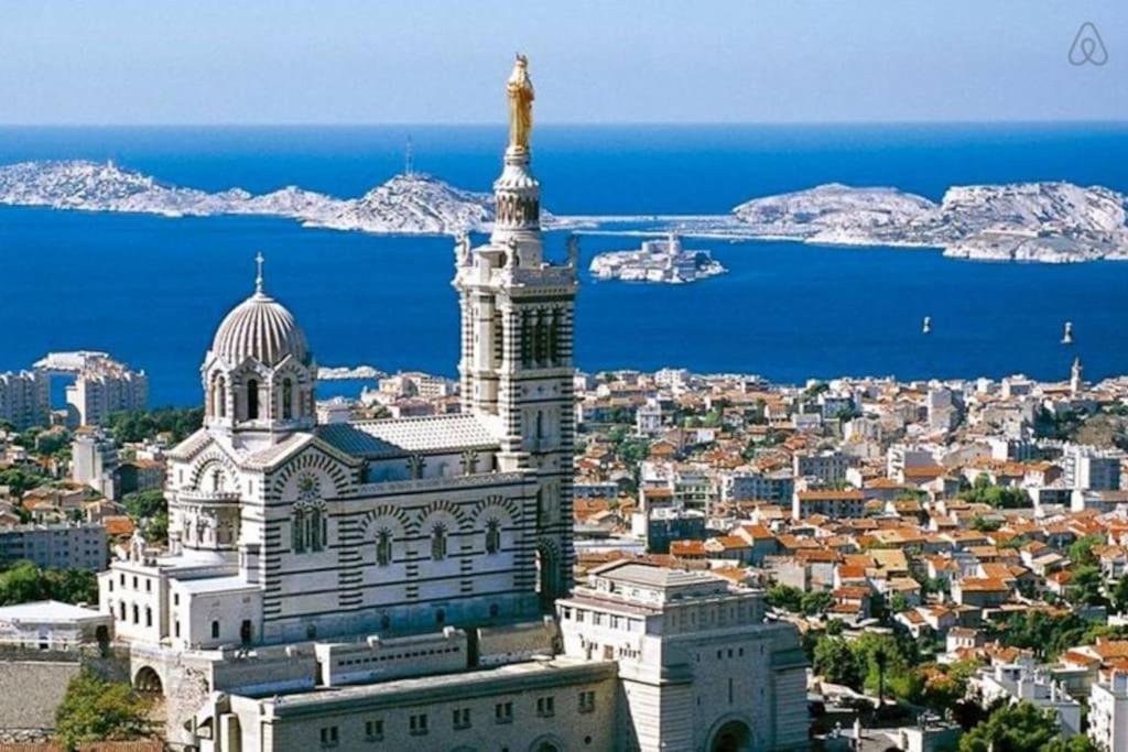 T2 47M2 Avec Terrasse - Proche Gare Marseille Appartement Buitenkant foto